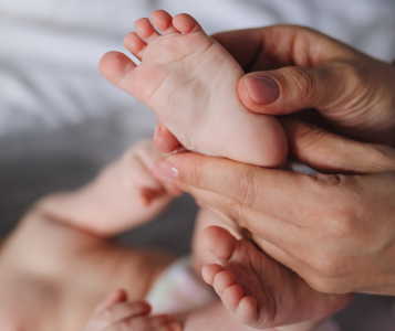 Първи обувки за прохождане – номер, ширина, гъвкавост, анатомични vs. ортопедични