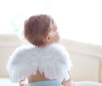 Тантуми и бунт на 2-годишните – как да се справят родителите 2025